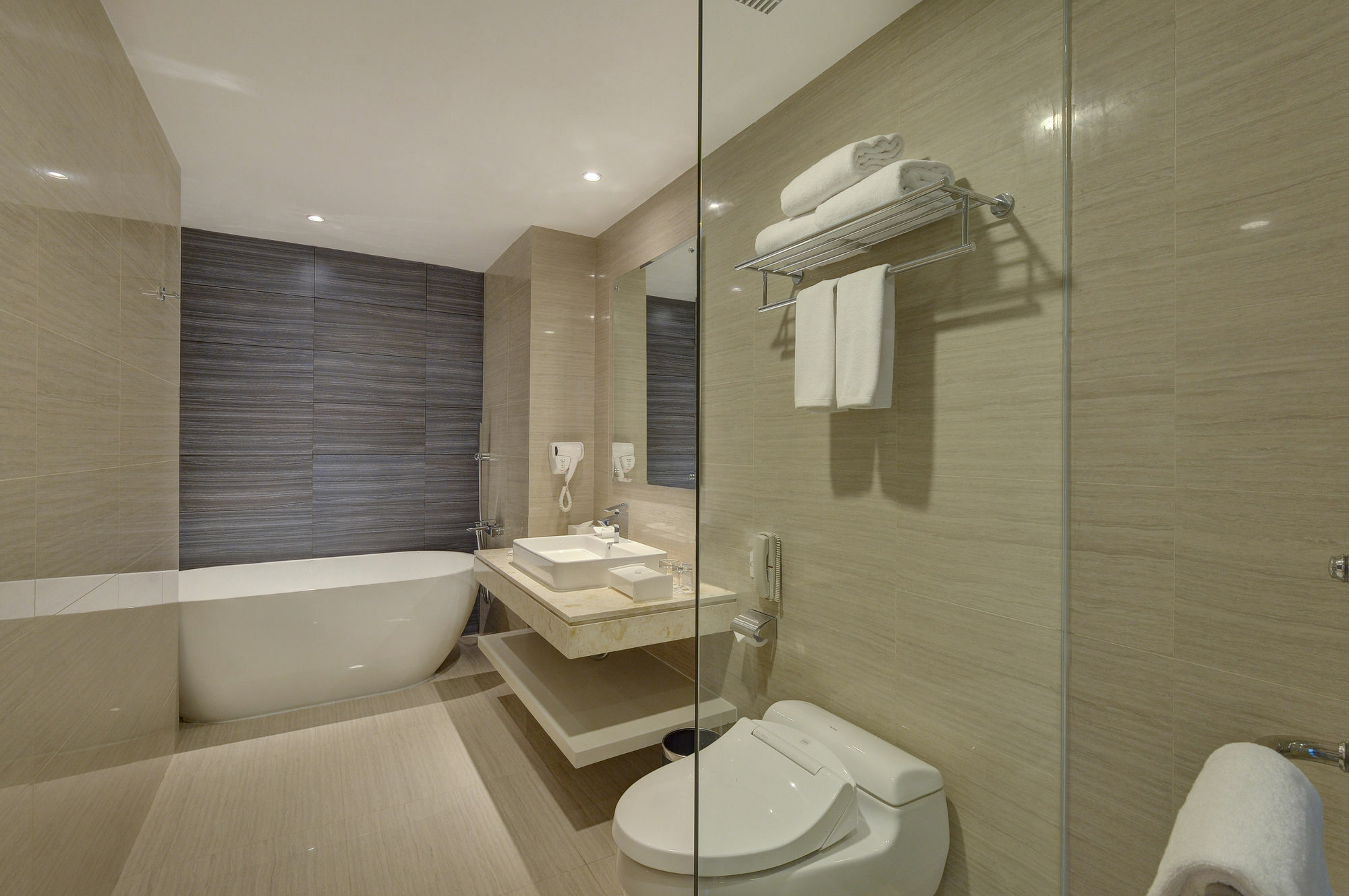 Platinum Adisucipto Hotel & Conference Center Kalasan Exterior photo