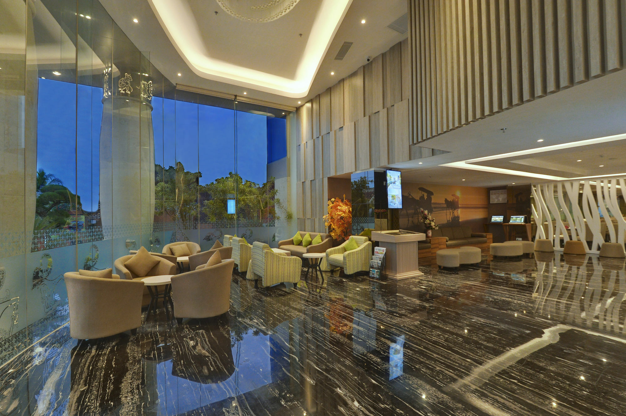 Platinum Adisucipto Hotel & Conference Center Kalasan Exterior photo