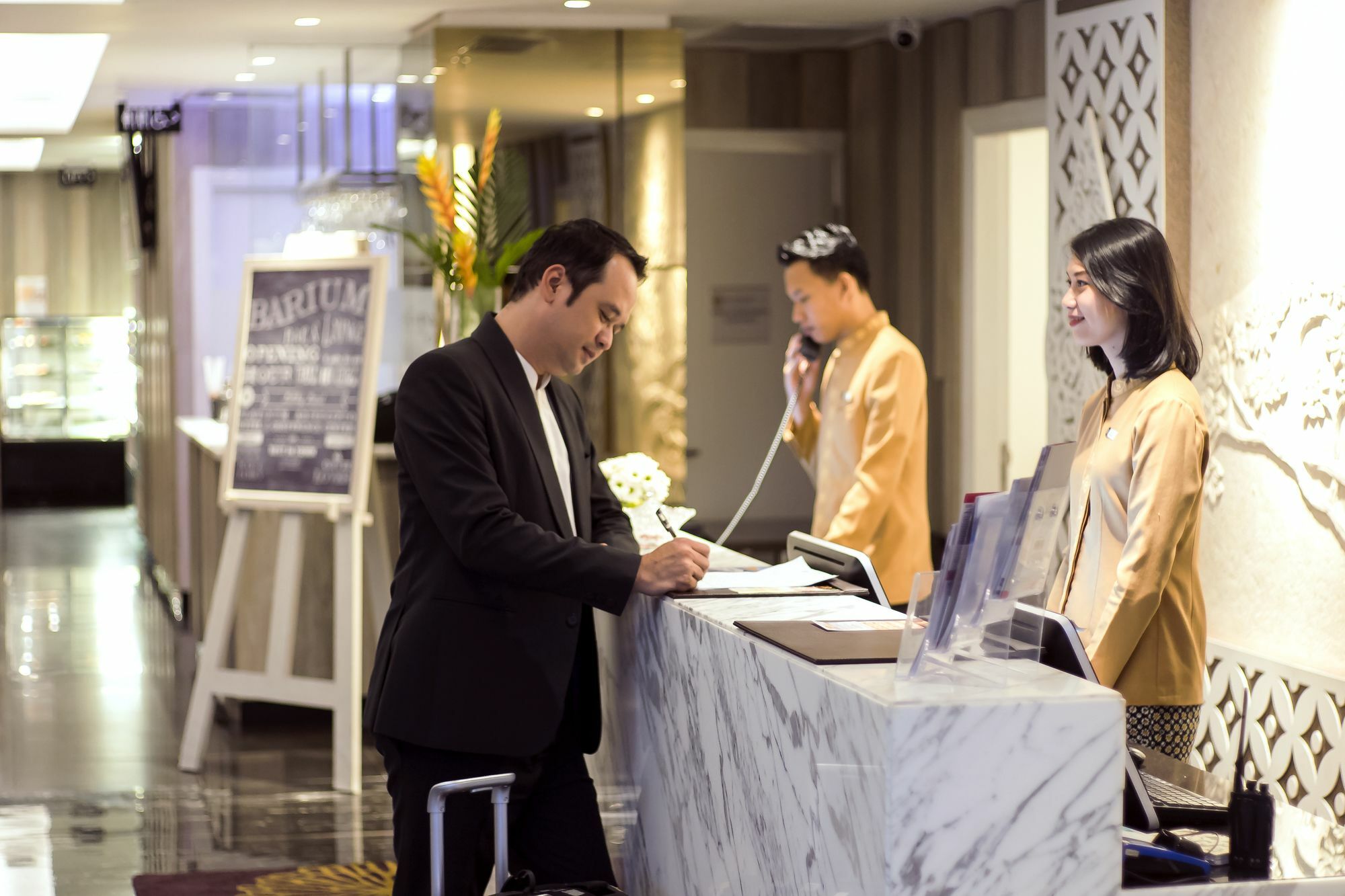 Platinum Adisucipto Hotel & Conference Center Kalasan Exterior photo